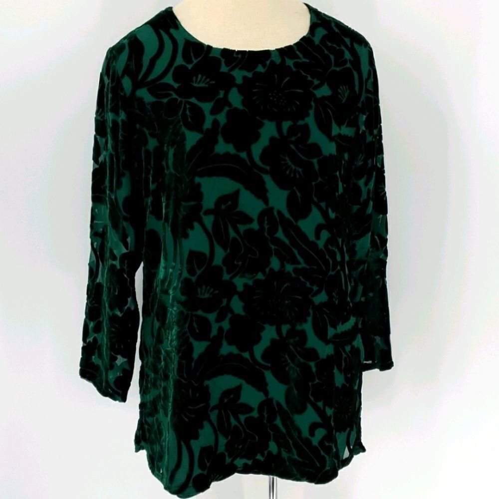Silk Lore by Beth Terrell, velvet‎ kelly green top. small, Oversized.